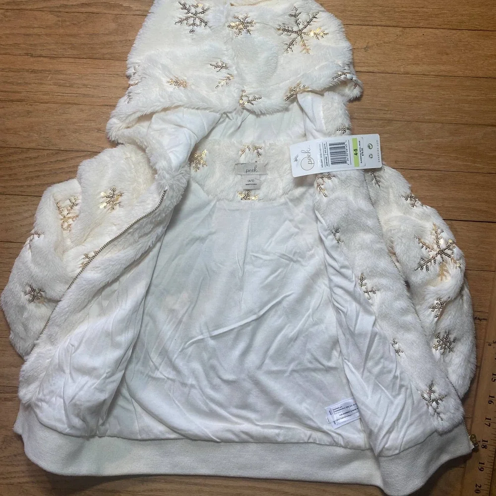 NWT Peek Aren’t You Curious Layla Sequin Snowflake Faux Fur Sequin Hoodie (4/5)